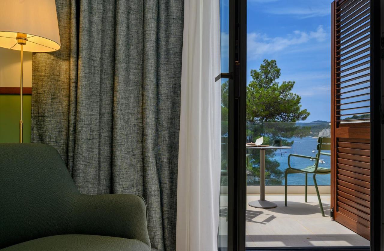 Incredibly Indulgent Hvar West 5 Bedrooms West Eternal Gorgeous Sea Views Private Pool